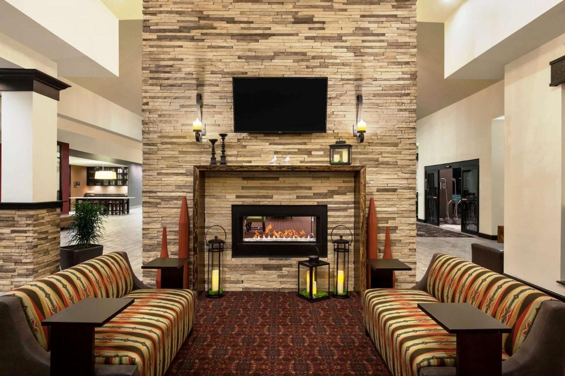 Hilton Garden Inn Denison/Sherman/At Texoma Event Center Exterior photo