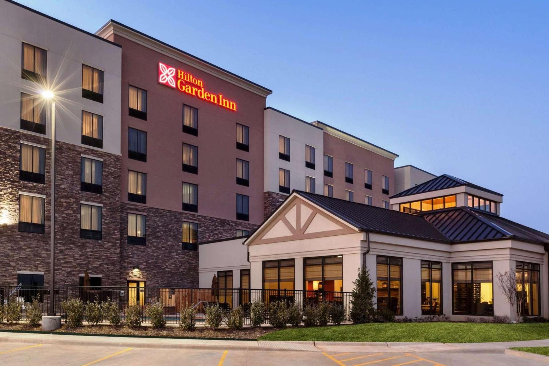 Hilton Garden Inn Denison/Sherman/At Texoma Event Center Exterior photo